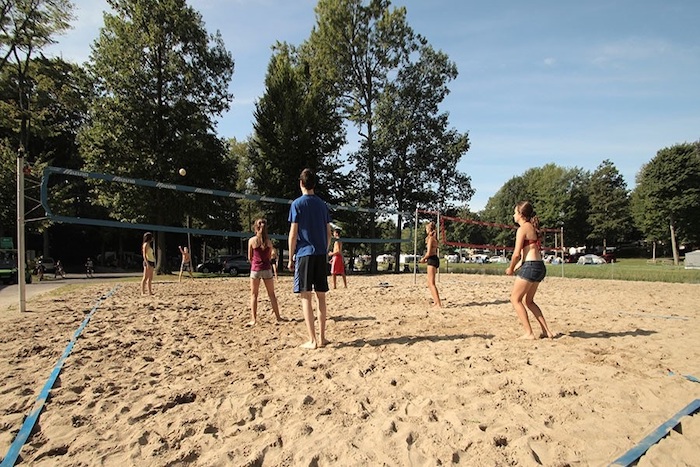 Beach volleyball at Domaine des Erables