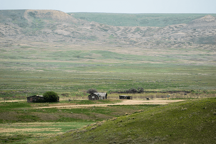 Old_ranch_in_Grasslands_National_Park-photo-Claude Charbonneau