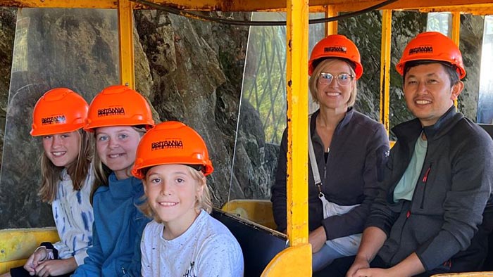 Family experiencing a mine tour