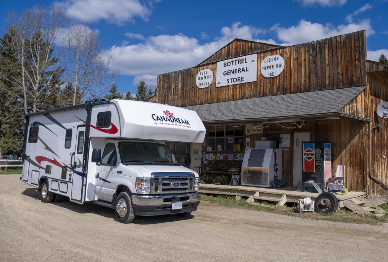 CanaDream RV at Bottrel General Store Alberta