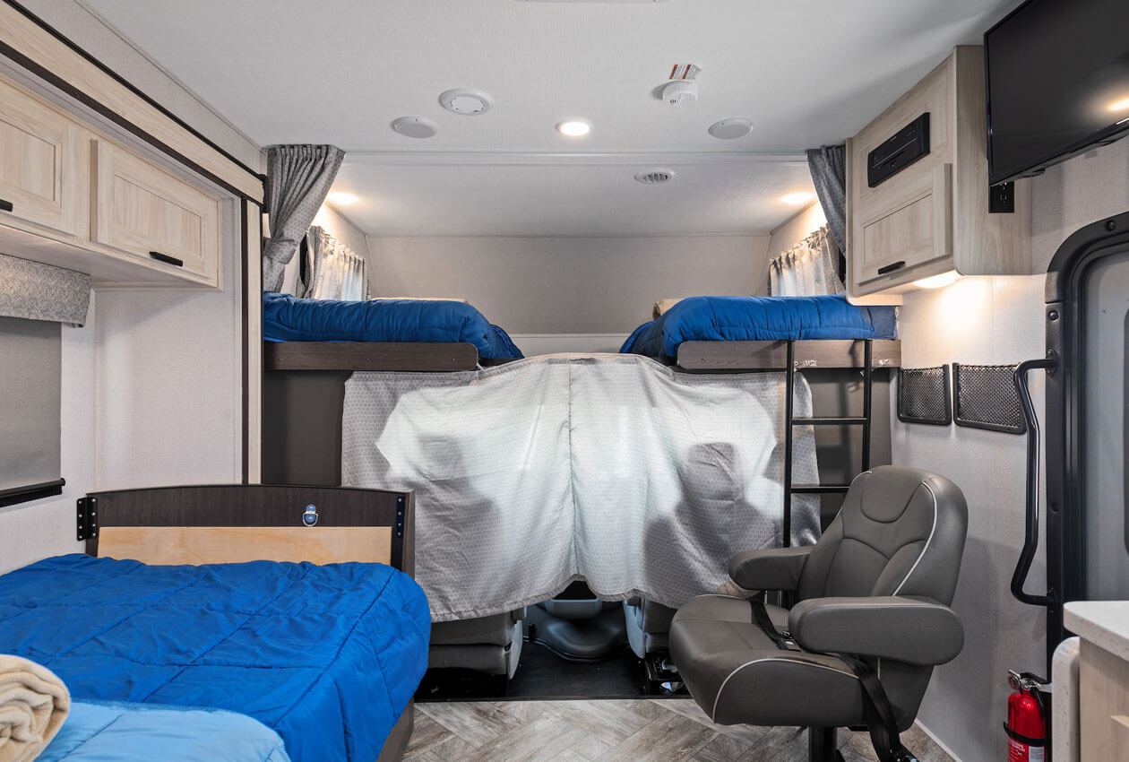 Dinette and Overcab Beds
