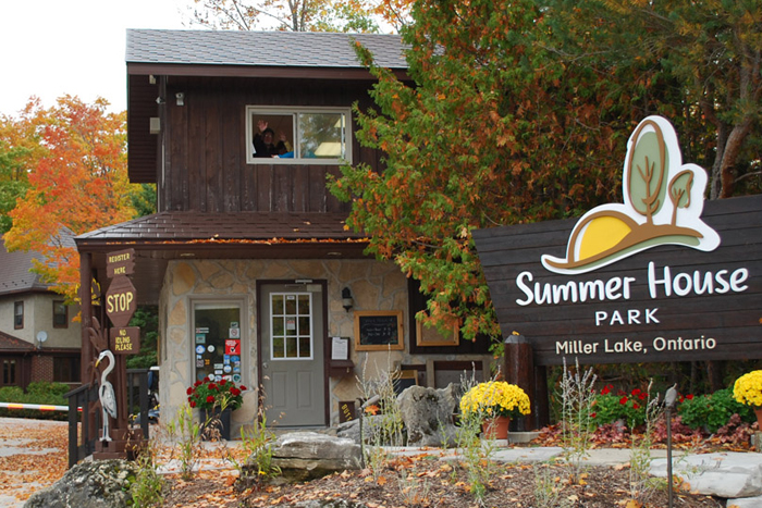 summer-house-park.jpg summer-house-park.jpg